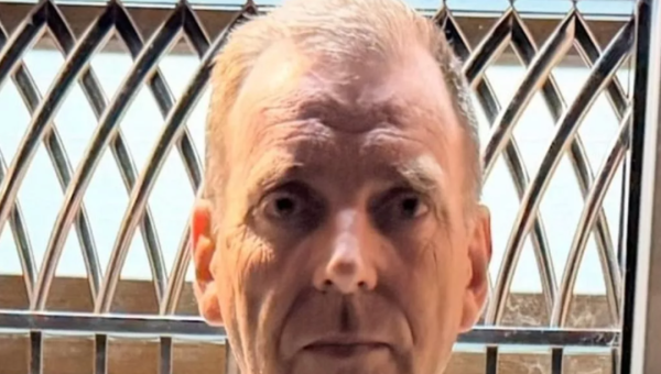 配亿多配资 大爷起全球最长名字！念完都要20分钟！网友：死亡笔记克星啊哈哈哈